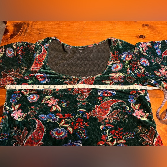 3X Velour Dress Green Floral Long Flair Sleeve Smak Parlour Stretch Ribbed NWT - Picture 7 of 8